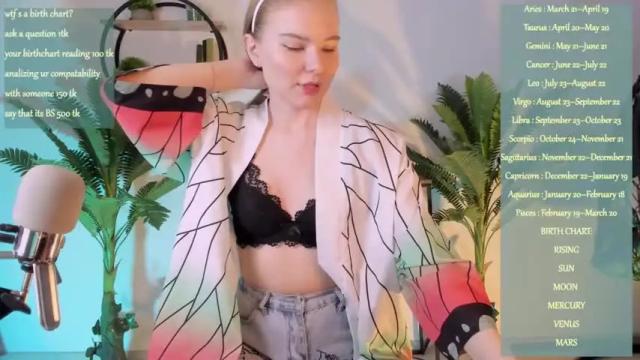 Image 3 of valerieviolette Stream on Chaturbate on 12 months ago