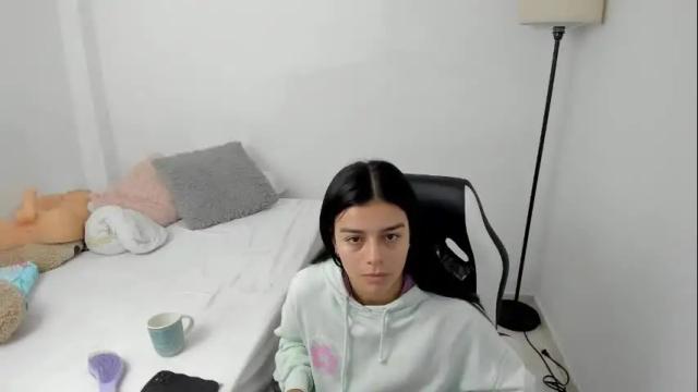 Image 3 of valerihouse Stream on Chaturbate on 1 month ago