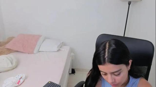 Image 3 of valerihouse Stream on Chaturbate on 9 days ago