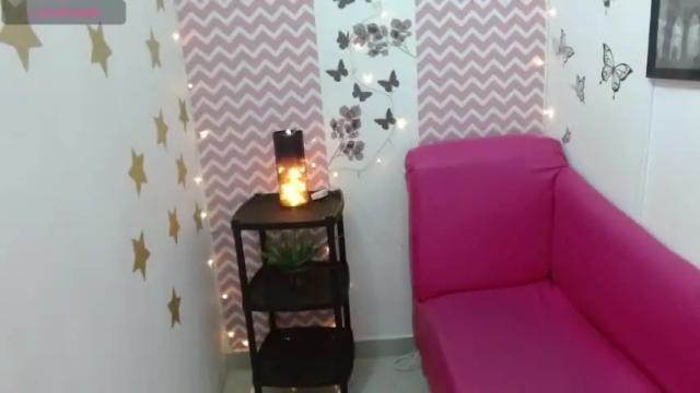 Image 7 of valerith_lang Stream on Chaturbate on 14 months ago