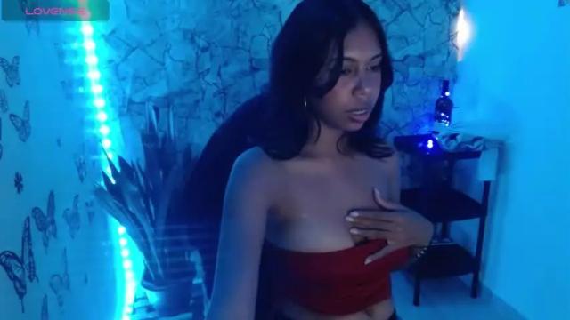 Image 3 of valerith_lang Stream on Chaturbate on 18 months ago