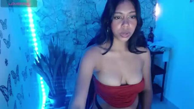 Image 6 of valerith_lang Stream on Chaturbate on 18 months ago
