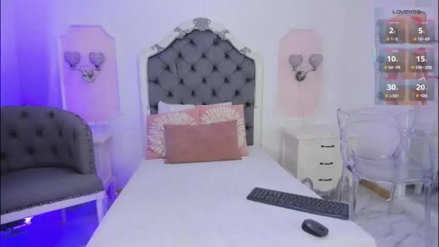 Image 3 of valerith_vega Stream on Chaturbate on 1 month ago