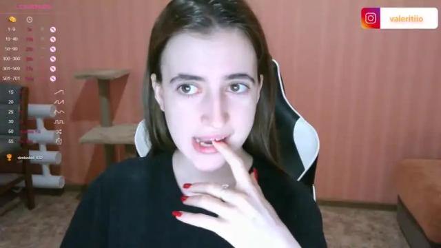 Image 4 of valeritiio Stream on Chaturbate on 13 months ago