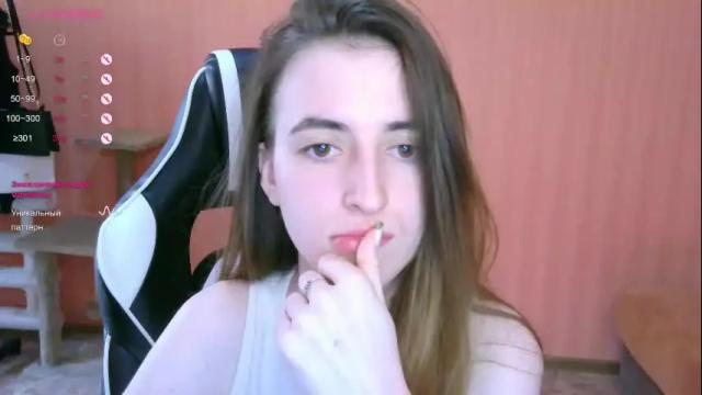 Image 11 of valeritiio Stream on Chaturbate on 29 days ago