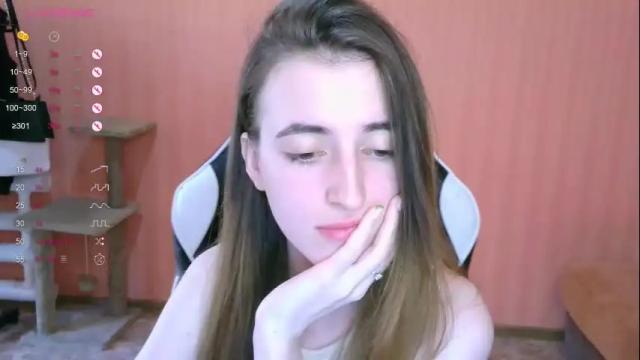 Image 7 of valeritiio Stream on Chaturbate on 29 days ago