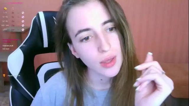 Image 4 of valeritiio Stream on Chaturbate on 25 days ago