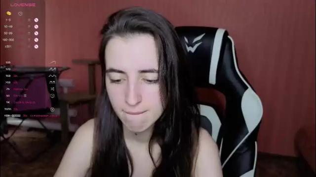 Image 4 of valeritiio Stream on Chaturbate on 1 month ago