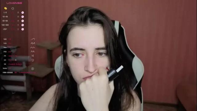 Image 2 of valeritiio Stream on Chaturbate on 8 days ago