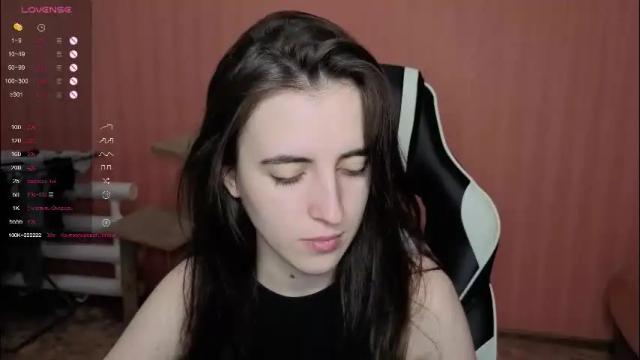 Image 4 of valeritiio Stream on Chaturbate on 8 days ago