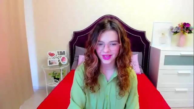 Image 8 of valeriya_land Stream on Chaturbate on 4 months ago