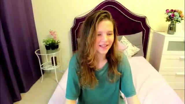 Image 12 of valeriya_land Stream on Chaturbate on 3 months ago