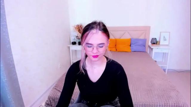 Image 7 of valeriya_land Stream on Chaturbate on 2 months ago
