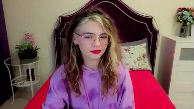 Image 11 of valeriya_land Stream on Chaturbate on 2 months ago