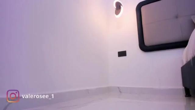 Image 3 of valerose_ Stream on Chaturbate on 13 months ago