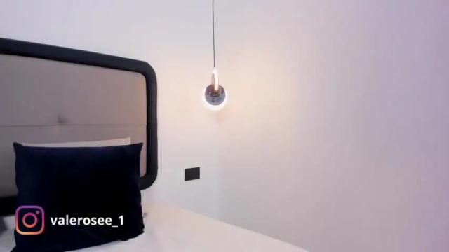 Thumbnail 1, valerose_'s Stream at Chaturbate, 13 months ago