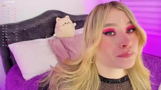 Image 3 of valery222__ Stream on Chaturbate on 16 months ago