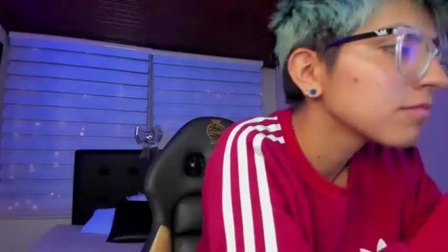 Image 3 of valery_1_ Stream on Chaturbate on 12 months ago