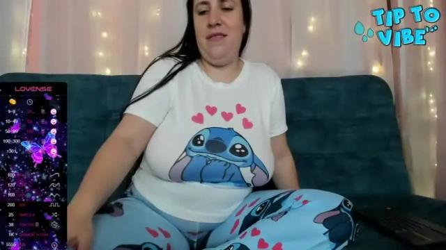 Image 11 of valery_adams1 Stream on Chaturbate on 12 months ago