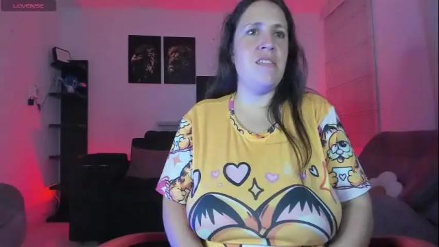 Image 8 of valery_adams1 Stream on Chaturbate on 1 month ago