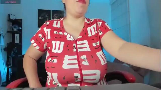 Image 4 of valery_adams1 Stream on Chaturbate on 1 month ago