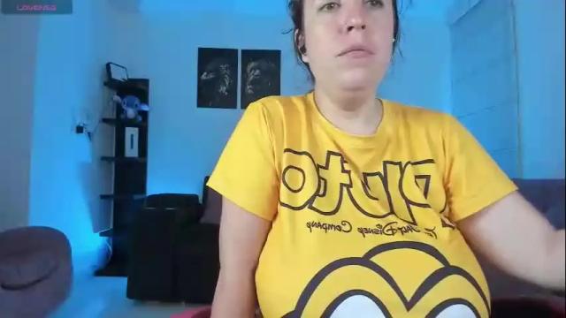 Image 3 of valery_adams1 Stream on Chaturbate on 1 month ago