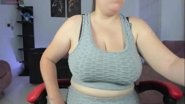 Image 2 of valery_adams1 Stream on Chaturbate on 1 month ago