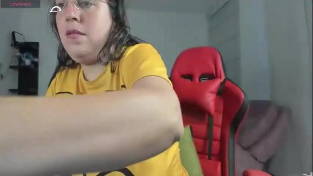 Image 10 of valery_adams1 Stream on Chaturbate on 22 days ago