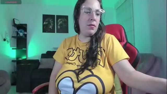 Image 11 of valery_adams1 Stream on Chaturbate on 22 days ago