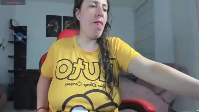 Image 3 of valery_adams1 Stream on Chaturbate on 22 days ago