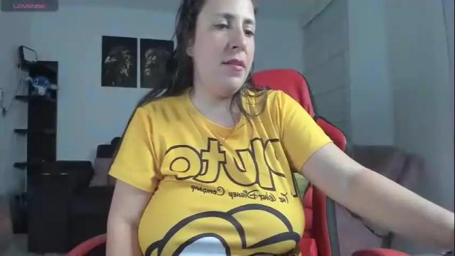 Image 6 of valery_adams1 Stream on Chaturbate on 22 days ago
