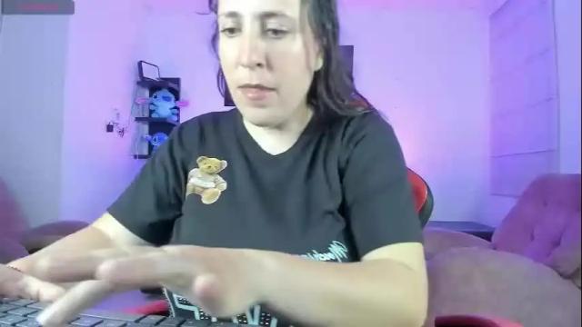 Image 10 of valery_adams1 Stream on Chaturbate on 12 days ago
