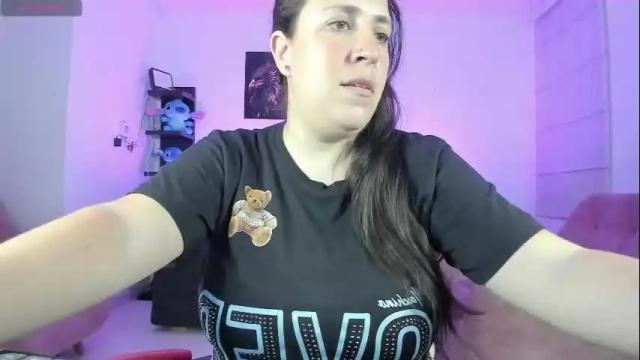 Image 2 of valery_adams1 Stream on Chaturbate on 12 days ago