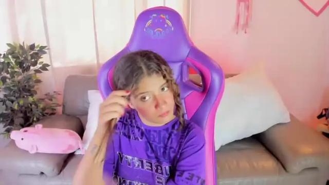 Image 3 of valery_diiaz_ Stream on Chaturbate on 17 months ago