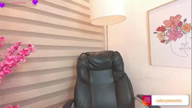 Image 11 of valery_evaans Stream on Chaturbate on 4 days ago