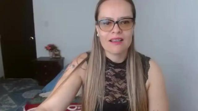 Image 3 of valery_greedy Stream on Chaturbate on 22 months ago