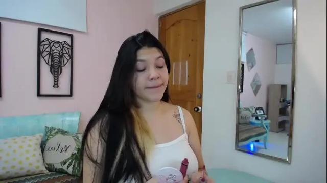 Image 4 of valery_steffen Stream on Chaturbate on 19 days ago