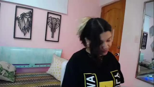 Image 10 of valery_steffen Stream on Chaturbate on 17 days ago