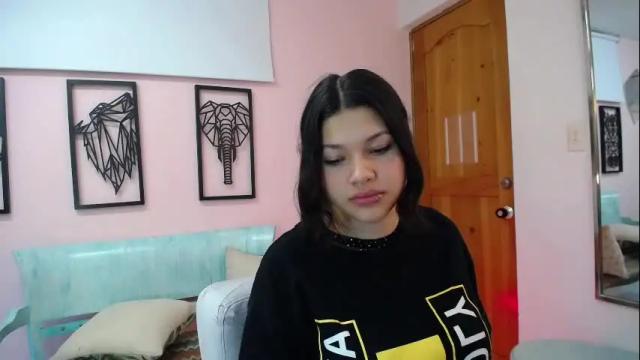 Image 2 of valery_steffen Stream on Chaturbate on 17 days ago