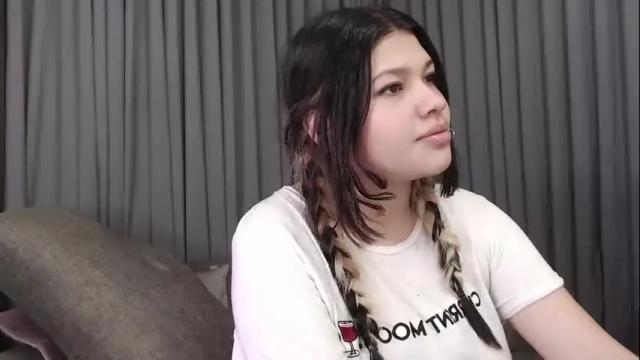 Image 12 of valery_steffen Stream on Chaturbate on 11 days ago