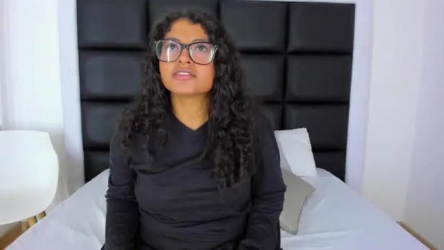 Image 11 of valery_thompsonn Stream on Chaturbate on 23 months ago