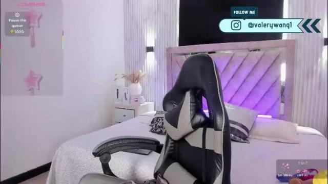 Image 7 of valery_wang Stream on Chaturbate on 24 days ago