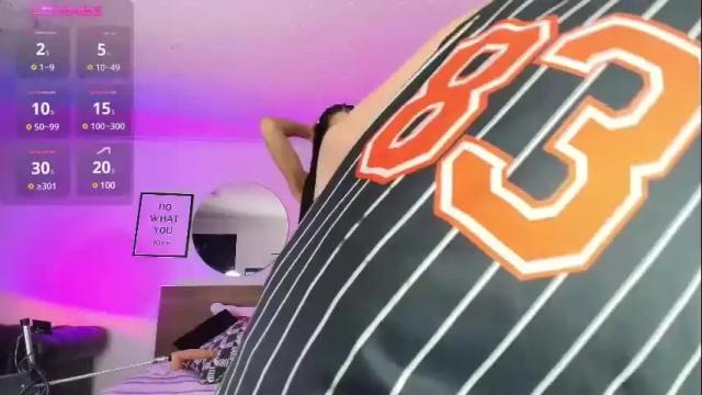 Image 3 of valery_yepes_ Stream on Chaturbate on 1 month ago