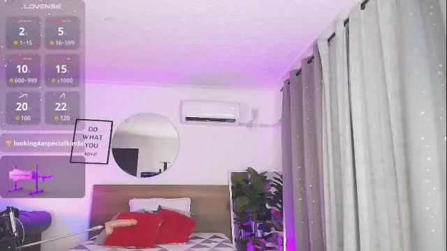 Image 10 of valery_yepes_ Stream on Chaturbate on 1 month ago