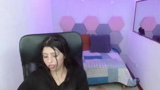 Image 10 of valeryfoxu_ Stream on Chaturbate on 24 months ago