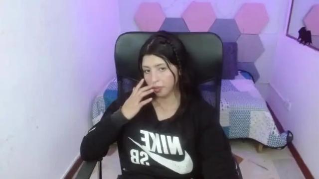 Image 11 of valeryfoxu_ Stream on Chaturbate on 24 months ago