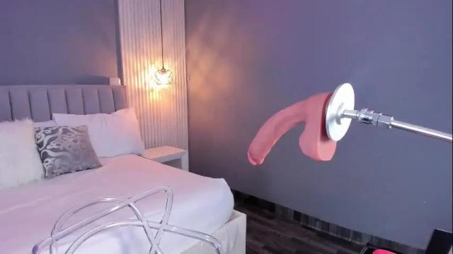 Image 6 of valerynova Stream on Chaturbate on 1 month ago