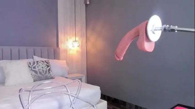 Image 7 of valerynova Stream on Chaturbate on 9 days ago