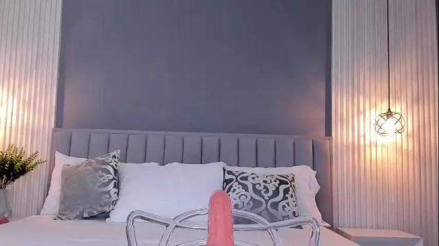 Image 4 of valerynova Stream on Chaturbate on 1 month ago