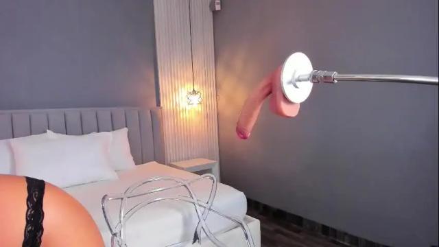 Image 10 of valerynova Stream on Chaturbate on 29 days ago